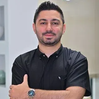 Uzm. Dr. Kutay Ertürk — Dermatoloji, Samsun. Portre fotoğrafı.