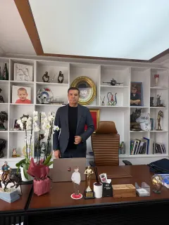 Dr. Öğr. Üyesi Mehmet Murat Seven profilinde yer alan galeri fotoğrafı.