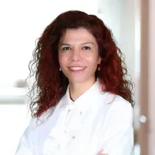 Prof. Dr. Meral Günaldı — Bakırköy, İstanbul. Portre fotoğrafı.