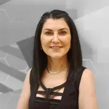 Dr. Özgül Akdemir Erdem — Sertifikalı Medikal Estetik, Nilüfer, Bursa. Portre fotoğrafı.