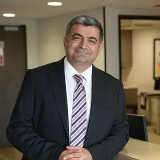 Prof. Dr. Hasan Ali Bayhan — Göz Hastalıkları, Şişli, İstanbul. Portre fotoğrafı.