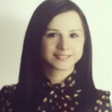 Uzm. Dr. Tuğba Aktemur — Kardiyoloji, İstanbul. Portre fotoğrafı.