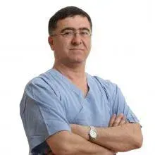 Op. Dr. M. Müfit Günel — Üroloji, Ankara. Portre fotoğrafı.