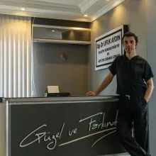 Op. Dr. Ufuk Aydın — Plastik Rekonstrüktif Ve Estetik Cerrahi, Bursa. Portre fotoğrafı.