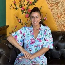 Uzm. Dyt. Elif İrem Sun — Diyetisyen, Mersin. Portre fotoğrafı.