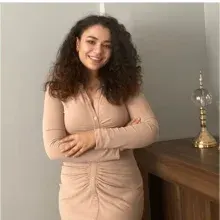 Psk. Hülya Sena Tekin — Psikoloji, Adana. Portre fotoğrafı.
