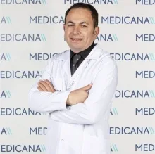 Uzm. Dr. Ziya Yaşar — Radyoloji, Nilüfer, Bursa. Portre fotoğrafı.