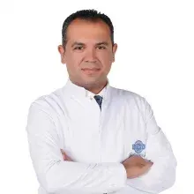 Doç. Dr. Haluk Çabuk — Ortopedi Ve Travmatoloji, İstanbul. Portre fotoğrafı.