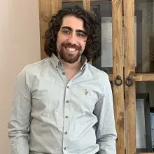 Doç. Dr. Alişan Burak Yaşar — Psikiyatri, İstanbul. Portre fotoğrafı.