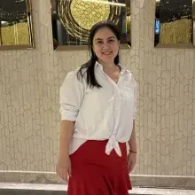 Uzm. Psk. Elif Gizem Türsel — Psikoloji, Bursa. Portre fotoğrafı.
