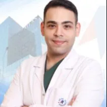 Doç. Dr. Ergin Arslanoğlu — Çocuk Kalp Ve Damar Cerrahisi, Bağcılar, İstanbul. Portre fotoğrafı.
