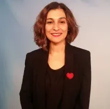 Psk. Selcen Erdemir Akdan — Psikoloji, İstanbul. Portre fotoğrafı.