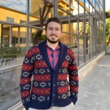 Dt. Mustafa Alper Atalay — Diş Hekimi. Portre fotoğrafı.