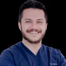 Dr. Dt. Berk Köni — Ankara. Portre fotoğrafı.