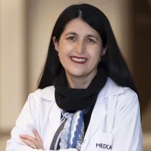 Op. Dr. Ayla Kut — Göz Hastalıkları, Üsküdar, İstanbul. Portre fotoğrafı.
