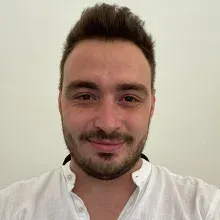 Psk. Dan. Berat Öztürk — Psikolojik Danışma ve Rehberlik. Portre fotoğrafı.