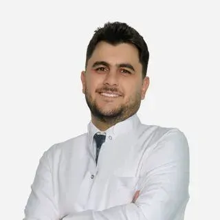 Uzm. Dr. Ekrem Küçükoğlu — İç Hastalıkları, Kocasinan, Kayseri. Portre fotoğrafı.