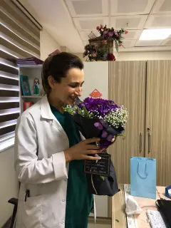 Op. Dr. Özlem Borazan profilinde yer alan galeri fotoğrafı.