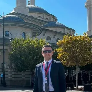 Op. Dr. Göktuğ Alakuş — Kadın Hastalıkları Ve Doğum, Etimesgut, Ankara. Portre fotoğrafı.