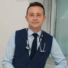 Prof. Dr. Hasan Güngör — Kardiyoloji. Portre fotoğrafı.