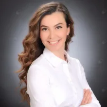 Op. Dr. Meltem Aksu — Kadın Hastalıkları Ve Doğum, Ankara. Portre fotoğrafı.