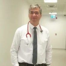Prof. Dr. Ersoy Civelek — Çankaya, Ankara. Portre fotoğrafı.
