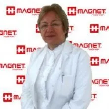 Uzm. Dr. Nezaket Akyürek — Dermatoloji, Ankara. Portre fotoğrafı.