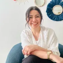 Psk. Ümmü Gül Güleç Yardım — Psikoloji. Portre fotoğrafı.