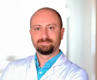 Op. Dr. Gökhan Ateş profilinde yer alan galeri fotoğrafı.