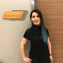Prof. Dr. Selda Korkmaz Yakar — Nöroloji, İstanbul. Portre fotoğrafı.