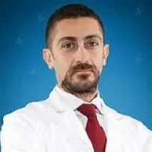 Op. Dr. Özgür Selim Uysal — Ortopedi Ve Travmatoloji, Ankara. Portre fotoğrafı.