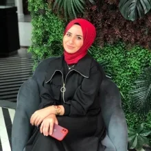 Dyt. Betül Serttaş — Diyetisyen, İstanbul. Portre fotoğrafı.