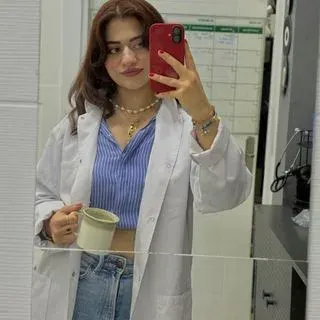 Ody. Ayfer Özgüç — Odyoloji (Dil, Konuşma ve Ses Bozuklukları). Portre fotoğrafı.
