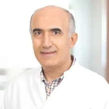 Prof. Dr. Ömer Cevit — Çocuk Alerjisi, Gaziosmanpaşa, İstanbul. Portre fotoğrafı.
