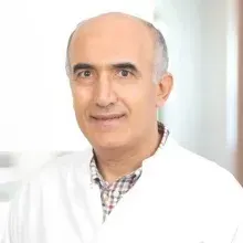 Prof. Dr. Ömer Cevit — Çocuk Alerjisi, Gaziosmanpaşa, İstanbul. Portre fotoğrafı.