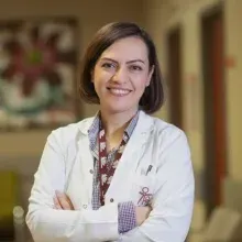 Prof. Dr. Şadıman Kıykaç Altınbaş — Kadın Hastalıkları Ve Doğum, Ankara. Portre fotoğrafı.