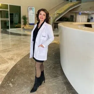 Dyt. Merve Sena Nazlı — Diyetisyen, Selçuklu, Konya. Portre fotoğrafı.