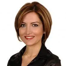 Dyt. Gonca Güzel — Diyetisyen, İstanbul. Portre fotoğrafı.