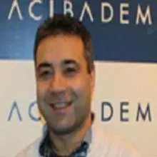 Dr. Hikmet Aktaş — Genel Cerrahi, Nilüfer, Bursa. Portre fotoğrafı.