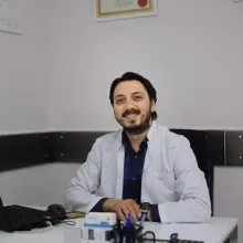 Dr. Dt. Emin Celalettin Ün — Kayseri. Portre fotoğrafı.