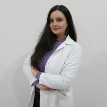 Psk. Ayşe Ceren Gürbüz — Psikoloji, Mersin. Portre fotoğrafı.