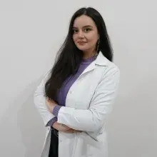 Psk. Ayşe Ceren Gürbüz — Psikoloji, Mersin. Portre fotoğrafı.