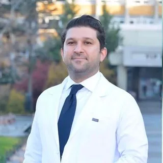 Op. Dr. Emin Tabipoğlu — Beyin Ve Sinir Cerrahisi, Diyarbakır. Portre fotoğrafı.