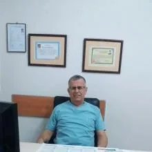 Op. Dr. İsmet Güden — Genel Cerrahi, Arnavutköy, İstanbul. Portre fotoğrafı.