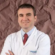 Uzm. Dr. Engin Kutay — Çocuk Sağlığı Ve Hastalıkları, Antalya. Portre fotoğrafı.