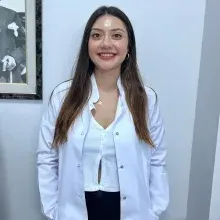 Uzm. Dyt. Aycan Çiftci — Diyetisyen, İstanbul. Portre fotoğrafı.