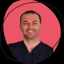 Dt. Abdullah Aydemir — Diş Hekimi, Kayseri. Portre fotoğrafı.