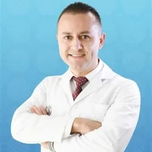 Prof. Dr. İbrahim Oğuz Karaca — Kardiyoloji, İstanbul. Portre fotoğrafı.