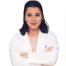 Uzm. Dyt. İklim Uçar — Diyetisyen. Portre fotoğrafı.