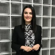 Psk. Nagehan Midikbaş — Psikoloji. Portre fotoğrafı.